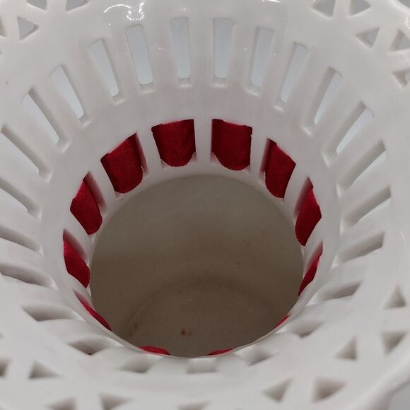 Mikasa Holiday Lace Vase - Picture 5 of 6